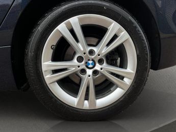 BMW 2 Series 2.0 220d Luxury Auto Euro 6 (s/s) 5dr