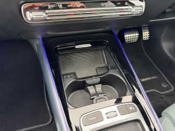 Mercedes-Benz EQA EQA 350 4Matic AMG Line Premium Plus Auto Electric 66 KWH PAN RO