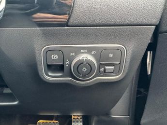 Mercedes-Benz EQA EQA 350 4Matic AMG Line Premium Plus Auto Electric 66 KWH PAN RO