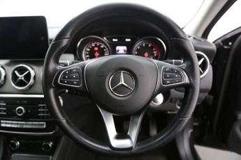 Mercedes-Benz GLA 1.6 GLA180 Urban Edition 7G-DCT Euro 6 (s/s) 5dr