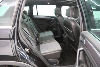 Volkswagen Tiguan 2.0 TDI R-Line DSG Euro 6 (s/s) 5dr