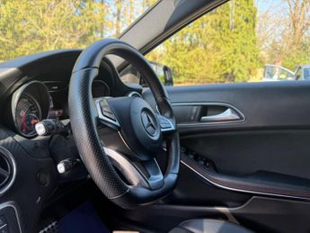 Mercedes-Benz A Class 2.1 A200d AMG Line (Premium) 7G-DCT Euro 6 (s/s) 5dr