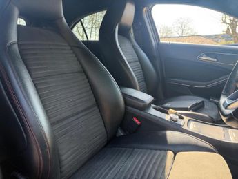 Mercedes-Benz A Class 2.1 A200d AMG Line (Premium) 7G-DCT Euro 6 (s/s) 5dr