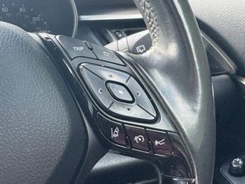 Toyota C-HR 1.8 VVT-h Excel SUV 5dr Petrol Hybrid CVT Euro 6 (122 ps)