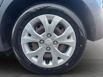 Hyundai i10 1.0 SE Euro 5 5dr