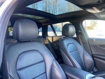 Mercedes-Benz C Class 2.1 C220d AMG Line (Premium Plus) Estate 5dr Diesel 7G-Tronic+ E