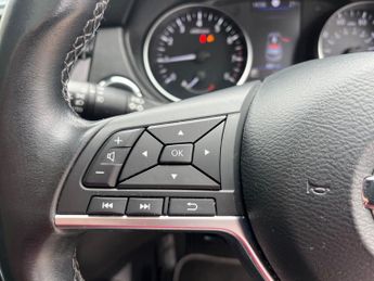 Nissan Qashqai 1.3 DIG-T TEKNA DCT AUTOMATIC