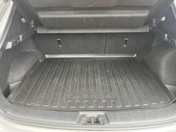 Nissan Qashqai 1.3 DIG-T TEKNA DCT AUTOMATIC