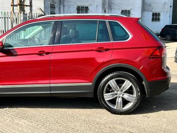 Volkswagen Tiguan SEL TDI 4MOTION DSG