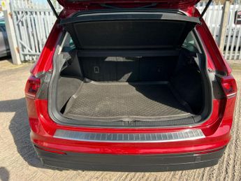 Volkswagen Tiguan SEL TDI 4MOTION DSG