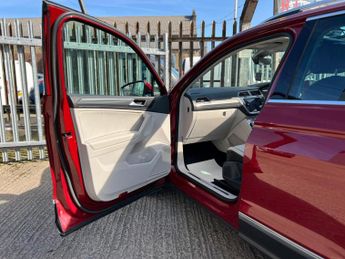 Volkswagen Tiguan SEL TDI 4MOTION DSG