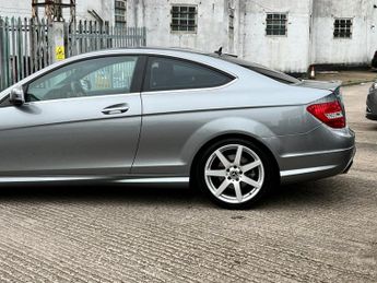 Mercedes-Benz C Class C220 CDI AMG SPORT EDITION