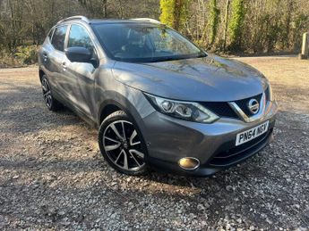 Nissan Qashqai DCI TEKNA £20 ROAD TAX  /  HIGH SPEC CAR .