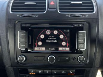 Volkswagen Golf 2.0 TDI BlueMotion Tech GT Cabriolet DSG Euro 5 (s/s) 2dr