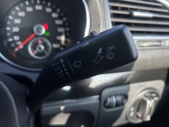 Volkswagen Golf 2.0 TDI BlueMotion Tech GT Cabriolet DSG Euro 5 (s/s) 2dr