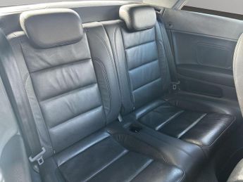 Volkswagen Golf 2.0 TDI BlueMotion Tech GT Cabriolet DSG Euro 5 (s/s) 2dr