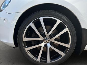 Volkswagen Golf 2.0 TDI BlueMotion Tech GT Cabriolet DSG Euro 5 (s/s) 2dr