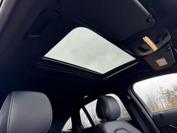 Mercedes-Benz EQC EQC 400 4M AMG Line Premium Plus Electric Auto 80KWH SUNROOF/HEA
