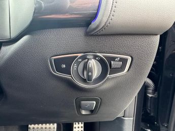 Mercedes-Benz EQC EQC 400 4M AMG Line Premium Plus Electric Auto 80KWH SUNROOF/HEA