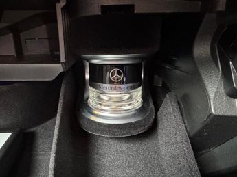 Mercedes-Benz EQC EQC 400 4M AMG Line Premium Plus Electric Auto 80KWH SUNROOF/HEA