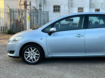 Toyota Auris TR VVT-I