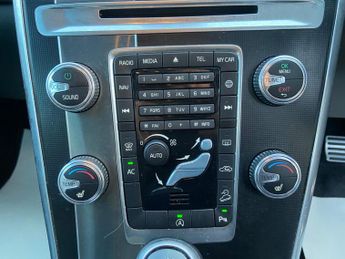 Volvo XC60 2.0 D4 R-Design Lux Nav Auto Euro 6 (s/s) 5dr