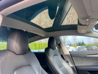 Tesla Model 3 (Dual Motor) Long Range Auto 4WDE 4dr