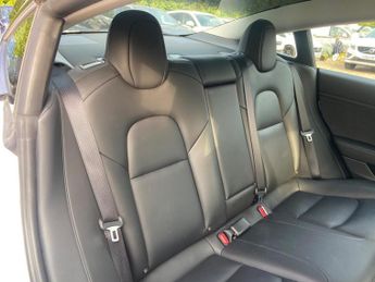 Tesla Model 3 (Dual Motor) Long Range Auto 4WDE 4dr