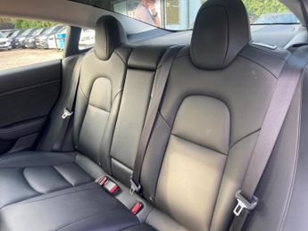 Tesla Model 3 (Dual Motor) Long Range Auto 4WDE 4dr