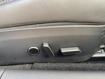 Tesla Model 3 (Dual Motor) Long Range Auto 4WDE 4dr