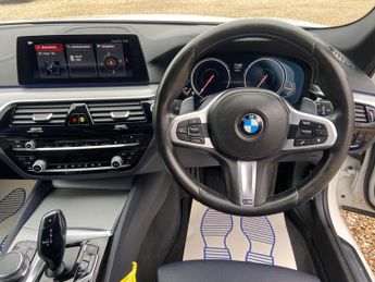 BMW 5 Series 2.0 520d M Sport Touring Auto Euro 6 (s/s) 5dr