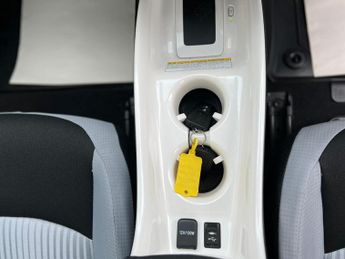 Toyota Prius VVT-I BUSINESS EDITION PLUS