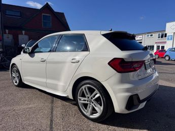 Audi A1 SPORTBACK TFSI S LINE