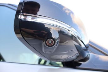 Land Rover Discovery R-DYNAMIC SE MHEV Huge spec rear seats styled by seeker