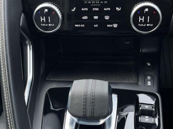 Jaguar E-Pace 2.0 D204 MHEV R-Dynamic HSE Auto AWD Euro 6 (s/s) 5dr