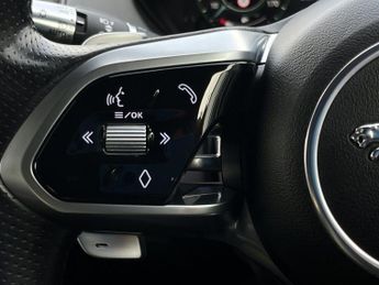 Jaguar E-Pace 2.0 D204 MHEV R-Dynamic HSE Auto AWD Euro 6 (s/s) 5dr