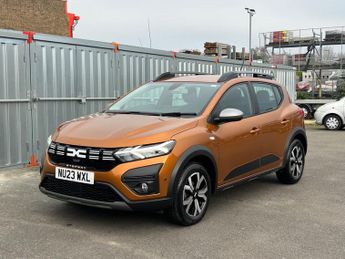 Dacia Sandero JOURNEY TCE SAT NAV REAR CAMERA 2,900 MILES