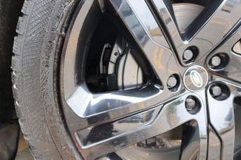 Land Rover Discovery R-DYNAMIC HSE MHEV 7 seater genuine Land Rover seats