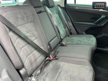 Volkswagen Tiguan 2.0 TDI BlueMotion Tech SEL SUV 5dr Diesel DSG 4Motion Euro 6 (1