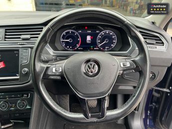 Volkswagen Tiguan 2.0 TDI BlueMotion Tech SEL SUV 5dr Diesel DSG 4Motion Euro 6 (1