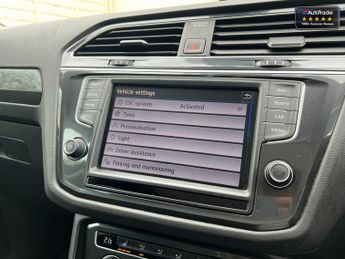 Volkswagen Tiguan 2.0 TDI BlueMotion Tech SEL SUV 5dr Diesel DSG 4Motion Euro 6 (1