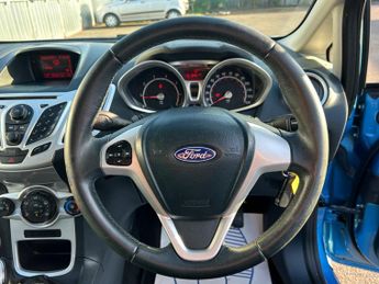 Ford Fiesta ZETEC 16V AIR CONDITIONED REAR PARKING SENSORS