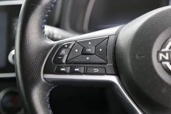 Nissan LEAF 39kWh Acenta Auto 5dr