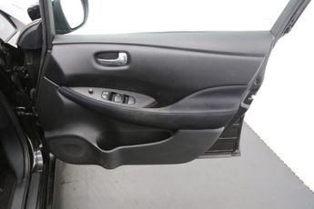 Nissan LEAF 39kWh Acenta Auto 5dr