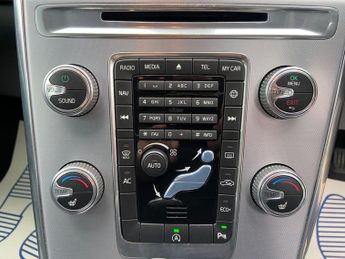 Volvo XC60 2.4 D5 SE Lux Nav Auto AWD Euro 6 (s/s) 5dr