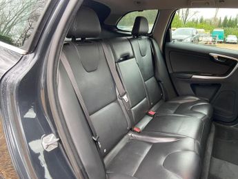 Volvo XC60 2.4 D5 SE Lux Nav Auto AWD Euro 6 (s/s) 5dr