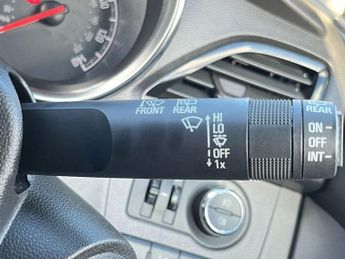 Vauxhall Viva 1.0i SL Euro 6 5dr