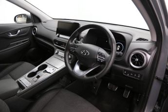 Hyundai KONA 39kWh Premium Auto 5dr (10.5kW Charger)