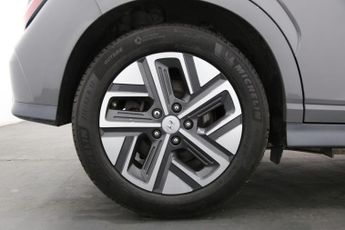 Hyundai KONA 39kWh Premium Auto 5dr (10.5kW Charger)