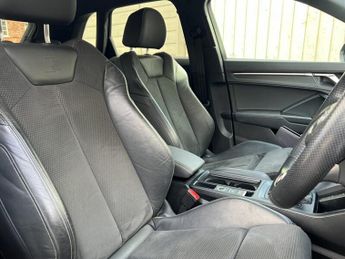 Audi Q3 2.0 TDI 35 S line SUV 5dr Diesel S Tronic Euro 6 (s/s) (150 ps)